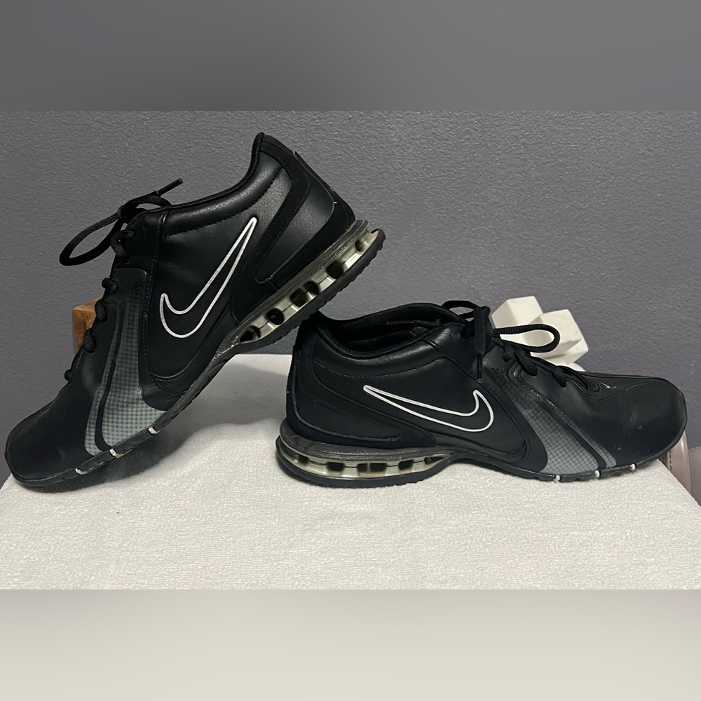 Nike Mens Reax trainer 3SL Black newsprint size 10